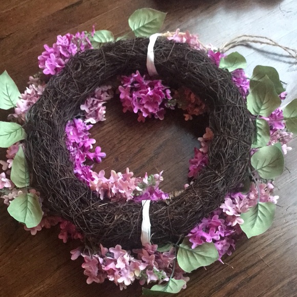 Faux hydrangea wreaths - Picture 12 of 13